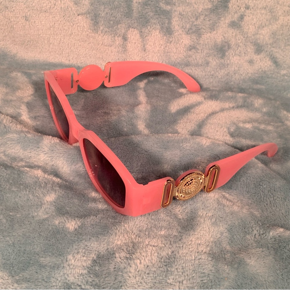 Stylish Sunglasses Set of 5 in Multiple Colors OS Brand NEW!! - Picture 8 of 9